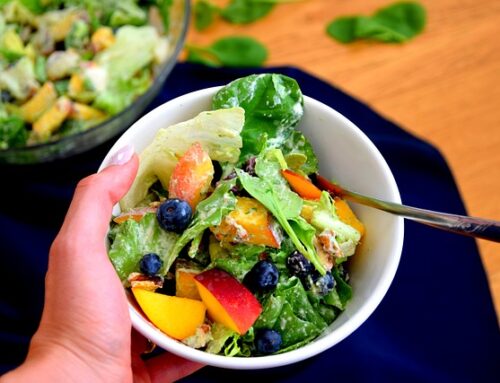 Ensalada de frutas con verduras